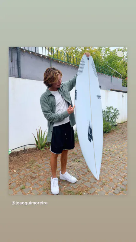 The MGX V5 - 6.6ft 19.7/8 x 2.5/8 - 35L Red Rails Step-up